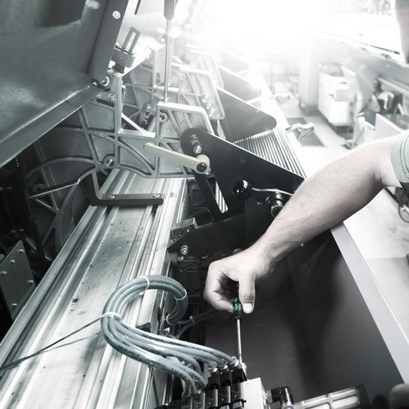 Wera 2054 HexPlus Mikro Tornavida 60mm 1/8" 05118075001