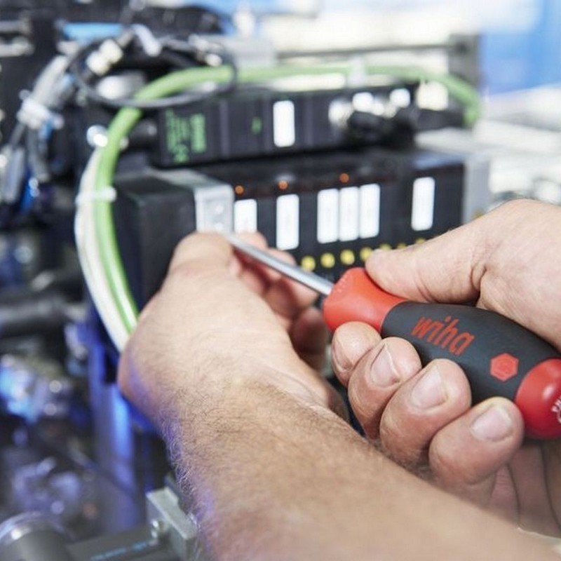 Wiha 302 SoftFinish Yıldız Düz Torx Tornavida Seti 12P 41002