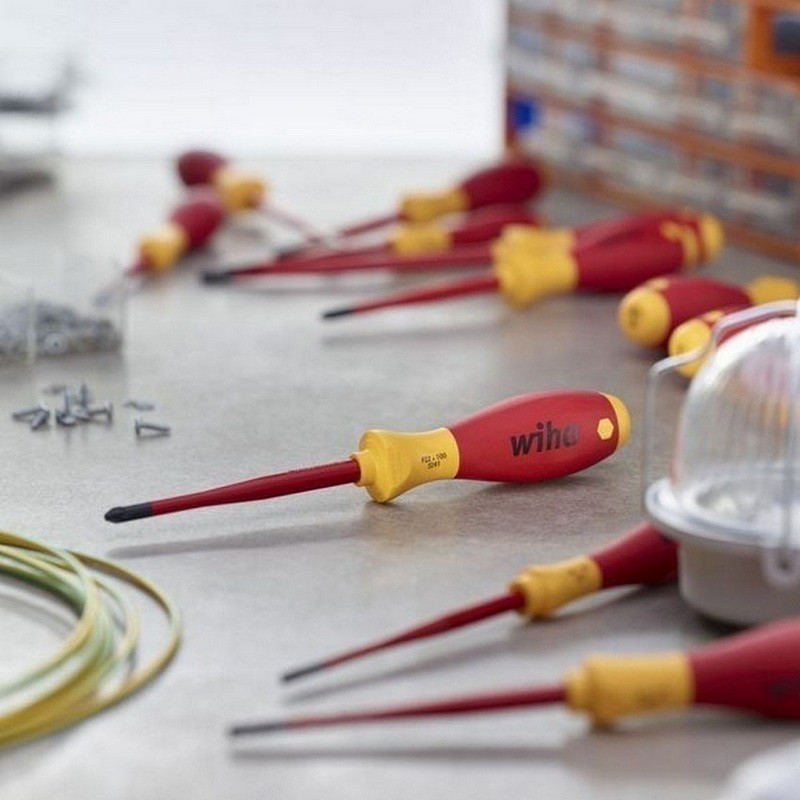 Wiha 3201 SoftFinish Düz VDE Tornavida slimFix 1.2 x 6.5 x 150mm 35392