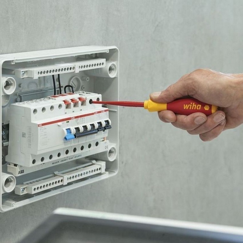 Wiha 3201 SoftFinish Düz VDE Tornavida slimFix 1.2 x 6.5 x 150mm 35392