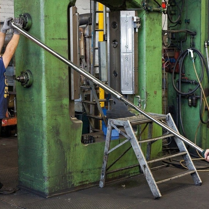 Hazet 6170-1CT 800-2000Nm 1" Ayarlanabilir Tork Anahtarı ±%4