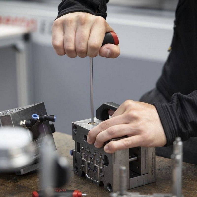 Wiha 334DS ComfortGrip T-Saplı Alyan Tornavida 6 x 150mm 26169