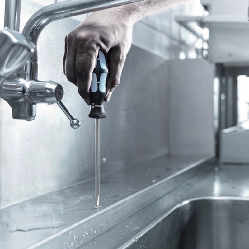 Wera 3334 Düz Lasertip Tornavida 1.6x10.0x200mm 05032007001