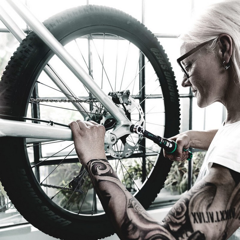 Wera Click-Torque Lock A6 1/4" R/L İtmeli Altıgen Sürücü 2.5–25Nm Tork Anahtarı 05075694001